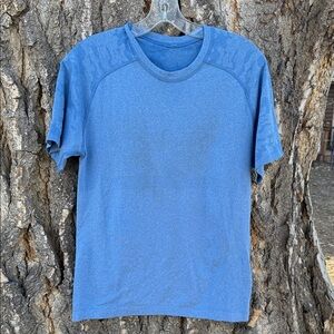 lululemon athletica Blue Short Sleeve Tee